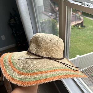 Floppy beach hat